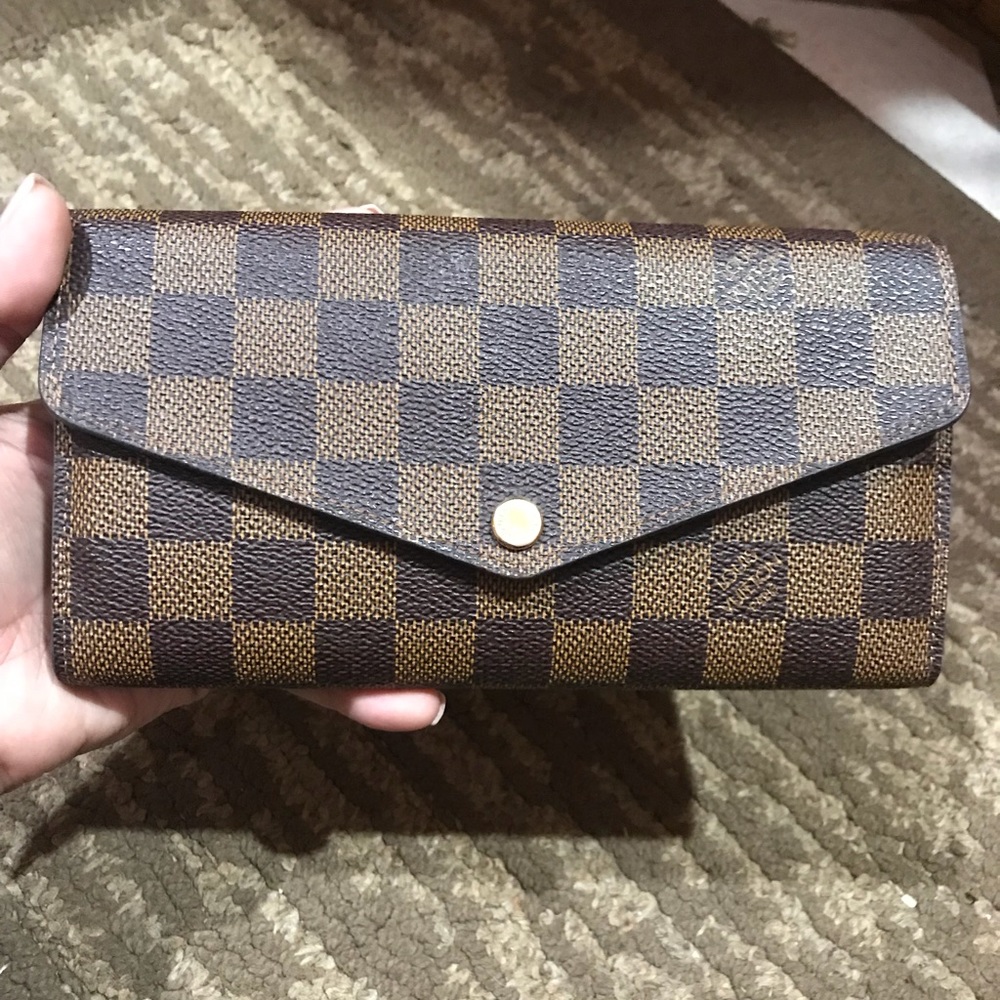 Louis Vuitton DE Sarah Wallet